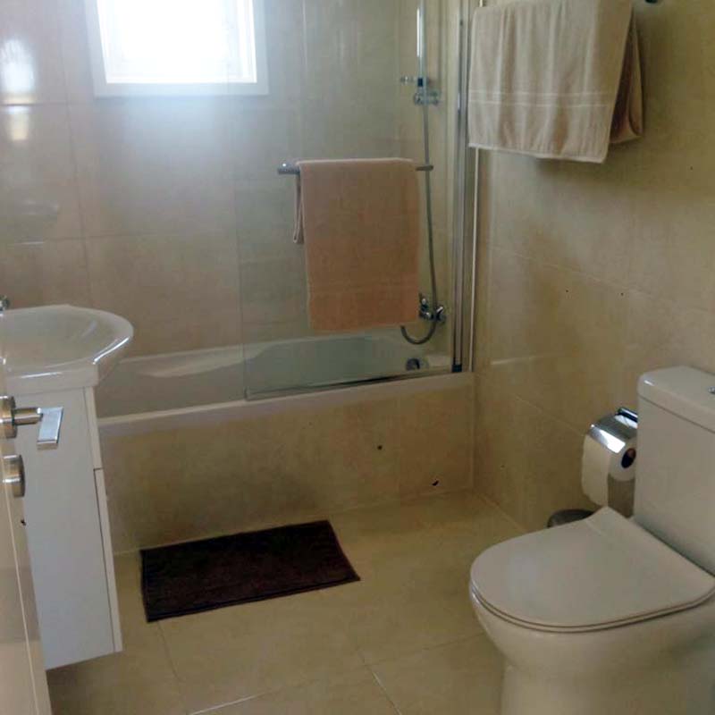 En Suite Bathroom